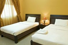Kingmaker Is The Most Luxurious Method To Turn Two Twin How To Create A King Bed From Twin Beds