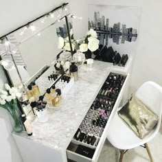 crisp white finish Slaystation make up vanity with premium storage ... crisp white finish Slaystation make up vanity with premium storage ...