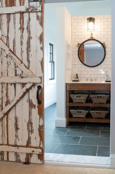 Vrijstaand houten bad - authentieke badkamer | Bathroom | Pinterest Vrijstaand houten bad - authentieke badkamer | Bathroom | Pinterest