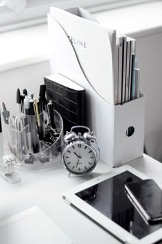 661 Best Desk E Images In 2020 Office Inspiration 661 Best Desk E Images In 2020
