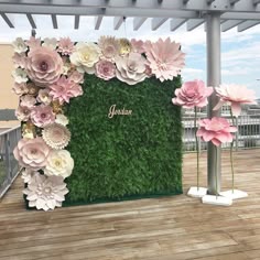 651 best paper flower backdrop images in 2019 paper flowers diy paper flower backdrops