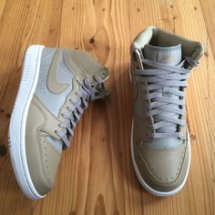 Nike X Undercover Court Force Hi US 9.5 UK 8.5 Eu 43 Bamboo Grey Pack 826667 220 Nike X Undercover Court Force Hi US 9.5 UK 8.5 Eu 43 Bamboo Grey Pack 826667 220