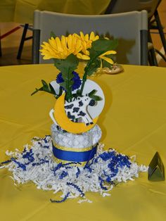 14 Best Nursery Rhyme Themed Baby Shower Images On Pinterest Nursery Rhyme Baby Shower Hey Diddle Centerpiece Desired Memories Like What