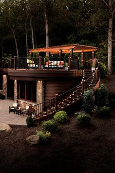 like the lighting wood decking planter boxes on side nothing else