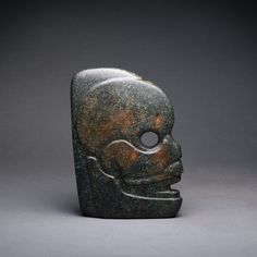 MEXICAN AZTEC PRE COLUMBIAN STYLE GREEN STONE JADE TLALOC RAIN GOD GLYPH PENDANT
