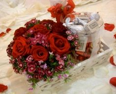 220 Best Gubahan Bunga Images On Pinterest In 2018 Beautiful Hantaran Lat Gubahan Bunga Merah Putih