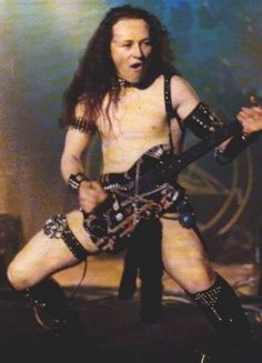 Las peores portadas de la historia de la ¿música? - Página 17 Abf0bbaf11c7c1bf84a51a085151dd59--cronos-venom-venom-band