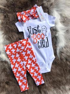 Mon premier Halloween Baby Grow//Ange /& Feeding Bib 0-24 m Garçon Fille