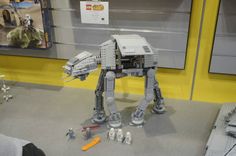 New in Box Disney Parcs Star Wars AT-AT Motorisé Walker NEUF