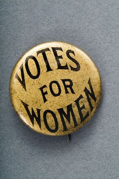 Suffragette Flag Badge Brooch Jewellery /& Free Velvet Gift Pouch