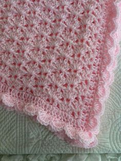 NUOVO HAND Knitted per neonate Cardigan E Cappello 3-6 mesi rosa vivace