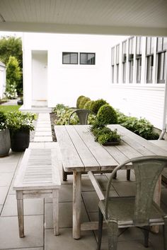 Farmhouse Outdoor Garden Tour Porch Decor A Gorgeous Modern Farmhouse Style Home In Washington Designfarmhouse Outdoor Furniturecontemporary