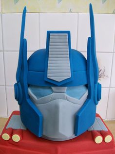 Optimus Prime cake День Рождения В Стиле Трансформеров, Торт В Стиле Трансформеров, Торт Для Папы, Вечеринка На День Рождения В Стиле Трансформеров, Вечеринка В Стиле Трансформеров, Пироги На День Рождения, Дизайн Тортов, Конфетные Стойки, Eten