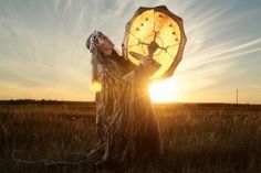 Lydia online dating rituaalit amerikkalaisen uros