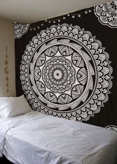 Queen Sovereigns Exclusive Black and White /& Gray Ombre Tapestry Mandala Tapestry Multi Color Indian Mandala Wall Art Hippie Wall Hanging Bohemian Bedspread