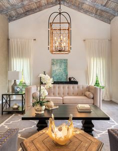 troy lighting arcadia 10 light french iron chandelier with clear
