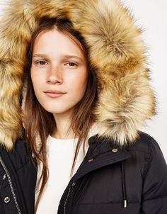 30+ Best Parka coat. Cute girl images in 2020 | kabátok, kabát Kabátok Bundák Dzsekik Kollekció 2020 | Manzara