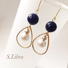 Gota cuelgan aretes negros facetado del grano Sparkle 011