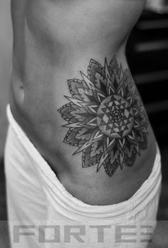 geometric crop circle hexagon back tattoo ink pinterest crop geometric crop circle hexagon back tattoo ink pinterest crop