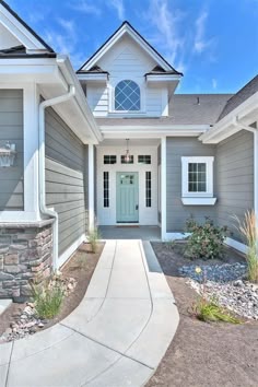 Houses Colors exterior paint colors that look good with a grey roof | exterior Houses Colors exterior paint colors that look good with a grey roof | exterior