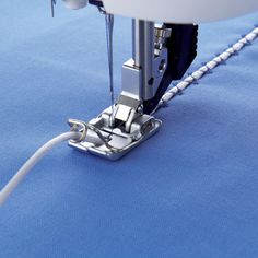 Special sliding sole for Pfaff sewing machine with IDT system. Special sliding sole for Pfaff sewing machine with IDT system.