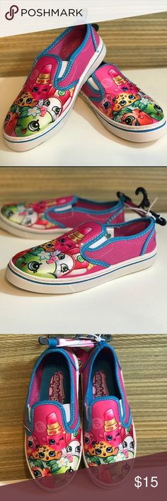 Supergirl Girls Canvas Slip On Casual Shoe Size 2