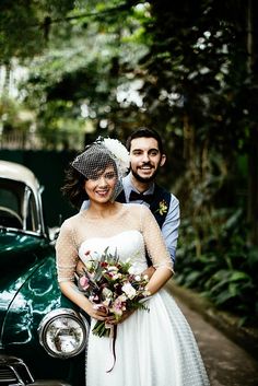 LEGO Minifigura capelli castani Sposa /& Sposo Abito Viola Matrimonio