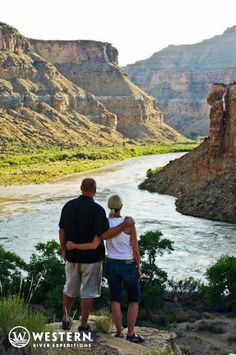 Green River Desolation Canyon Vacation Now Pinterest A Beautiful Lookout Over Desolation Canyon And The Green River Moab Rafting Utah