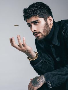 Wild hardcore japanese slave pussy Fake Famous Dicks Zayn Malik Walking And Fingering His Hole-pic992