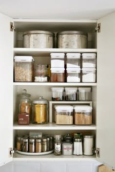 232 Best Kitchen Cabinet Organization Images In 2018 15 Beautifully Organized Kitchen Cabinets And Tips We Learned From Each