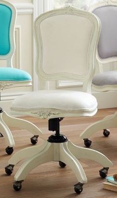 this isn't your average rolling chair: a chevron pattern looks this isn't your average rolling chair: a chevron pattern looks