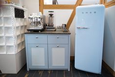Smeg Kühlschrank Pastellblau : Retro kühlschrank pastellblau smeg kühlschrank kaufen köln hürth Smeg Kühlschrank Pastellblau : Retro kühlschrank pastellblau smeg kühlschrank kaufen köln hürth