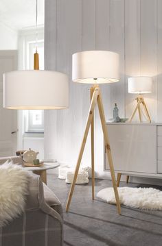 10 Besten Bilder Von Stehleuchte Holz Wooden Lamp Wood Lamps Leuchtenwelten Ti Stehlampe Deckenlampe Zum Beispiel Stehleuchte Gin Weißer Stoffschirm Naturfarbenes Holz Höhe Ca
