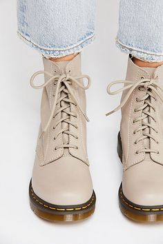 Slide View 3: Dr. Martens Pascal Boot - shoes❤️ - #Boot #DR #MARTENS #pascal #shoes #Slide #View Clothing, Pumps, Converse Outfits, Combat Boots, Women's Shoes