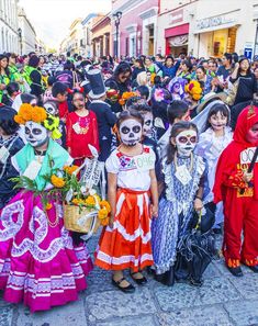 Top 10 World Legendary Festivals You Don T Want To Miss Mexico Day Of The Dead Mexican Culture Festival