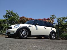 37 Best The Magnificent Mini Images Cars Rolling Carts Mini Coopers