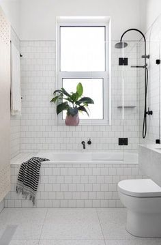 Beautiful Farmhouse Bathroom Remodel From Small Closet Future 81 Wonderful Bathtub Ideas With Modern Design Https Www Futuristarchitecture