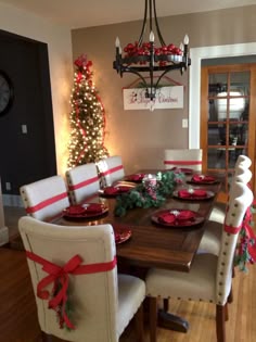 67 Best Christmas Dining Table Images Ornaments 45 Christmas Dining Table Decor Ideas