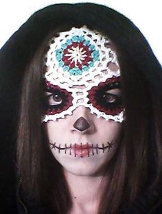 10 Unusual Bright Detailed Skull /'Day of the Dead/' Shaped Wooden Buttons