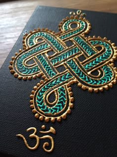 SALE **2 x BEAUTIFUL SMALL GOLDEN TIBETAN DORJE /& MYSTIC KNOTS CHARM**
