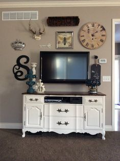 Tv Wall Decor 95 ways to hide or decorate around the tv, electronics, and cords Tv Wall Decor 95 ways to hide or decorate around the tv, electronics, and cords