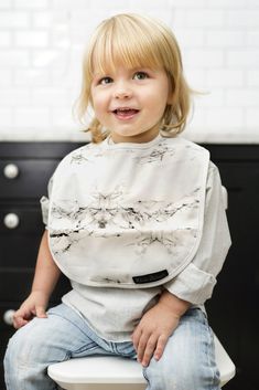 Drôle Bébé Nourrisson Bavoir Serviette-Jackson V1 son un nom chose