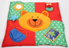 Como Hacer Alfombra Para Bebe Buscar Con Google Manta De Juegos Bebe Alfombra De Juegos De Bebé Libros De Tela