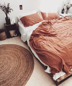 Más de 33 hermosas decoraciones de estilo bohemio para inspirarte Boho, Bohemian Décor, Bohemian Bedrooms, Bedroom, Bohemian Bedroom Decor, Bohemian Bedroom