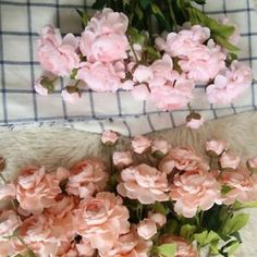 50PC Artificial Roses Flower Heads Fashion Table Rose Buds Decor Floral Vine LA1
