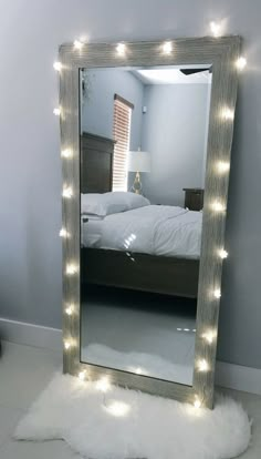 Love this idea but we already have mirrors in the bedroom need to figure out something creative - MA Decoracion De Interiores