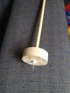 De 8 beste afbeeldingen van Spintollen | spintol, spinnewiel Handgemaakte Houten Tol,Super Top Speelgoed,Wind Up Spinning