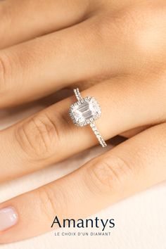 10k Ou 14k Or Jaune Simulé Émeraude Blanc Topaz éblouissante Femmes Bague