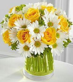 209 Best Flowers In Vases Containers Images Beautiful Love Flowers Wedding In A Vase Bouquet Of Roses