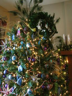 part of the teal purple pink and green color palette im going for peacock christmas tree - Feather Christmas Tree Decorations part of the teal purple pink and green color palette im going for peacock christmas tree - Feather Christmas Tree Decorations